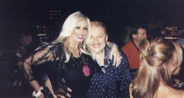 Illustration for article titled Jerry Buss, Surrounded By Boobs: A Tribute To The Greatest NBA Owner Ever